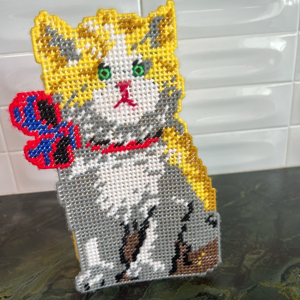 Vintage cat needlepoint kitty cat art Crosstitch cat decor